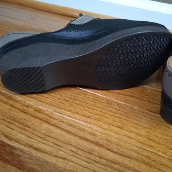 Momelle Wedge Sandals Spring Step - Picture 2 of 4